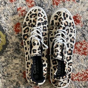 Canvas Casuals Slip On Leopard Shoes Size 7 / 8 Medium